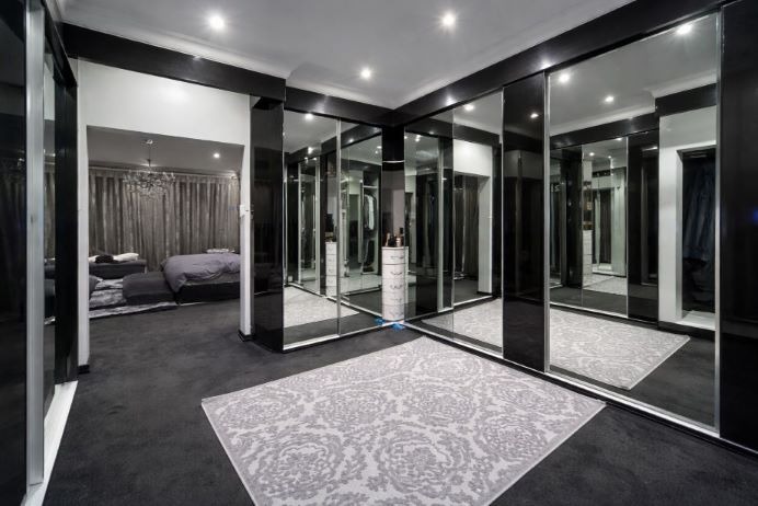 4 Bedroom Property for Sale in Oos Einde North West